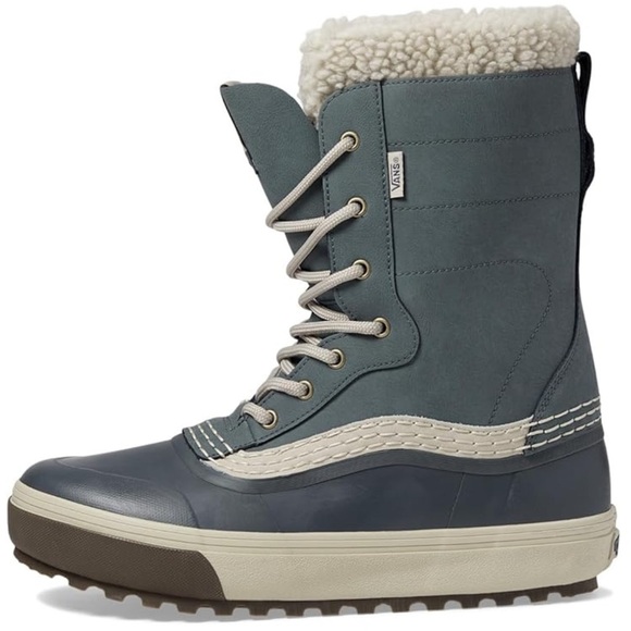 Vans Other - Vans Shearling-Lined Blue Boots